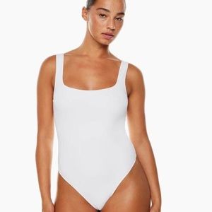Brand new aritzia bodysuit new w tags